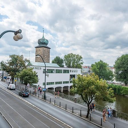 Riverside Apartment With A Balcony Praga Zewnętrze zdjęcie