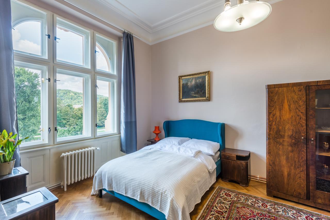 Riverside Apartment With A Balcony Praga Zewnętrze zdjęcie