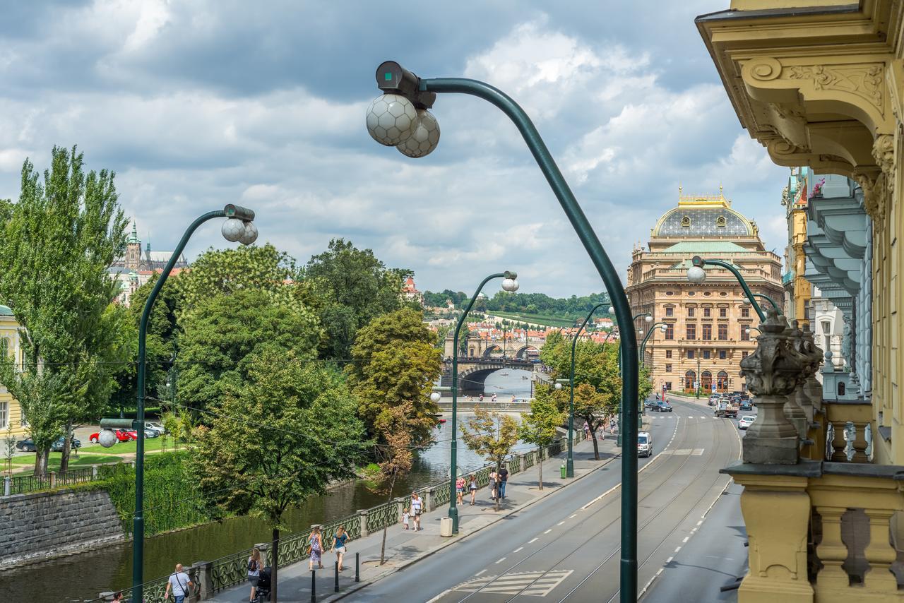 Riverside Apartment With A Balcony Praga Zewnętrze zdjęcie