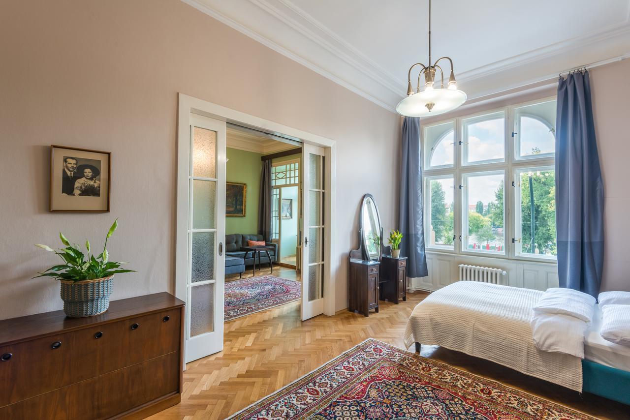 Riverside Apartment With A Balcony Praga Zewnętrze zdjęcie