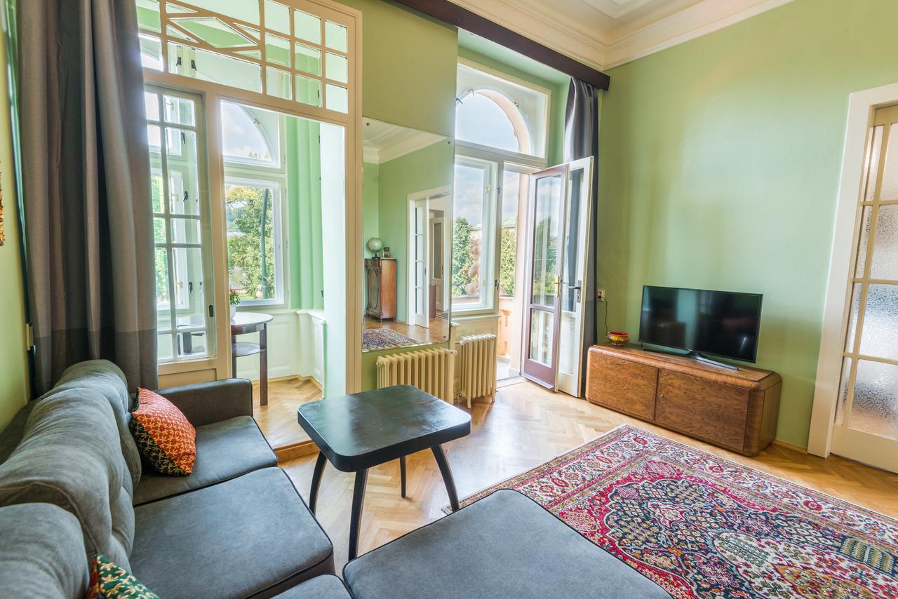 Riverside Apartment With A Balcony Praga Zewnętrze zdjęcie